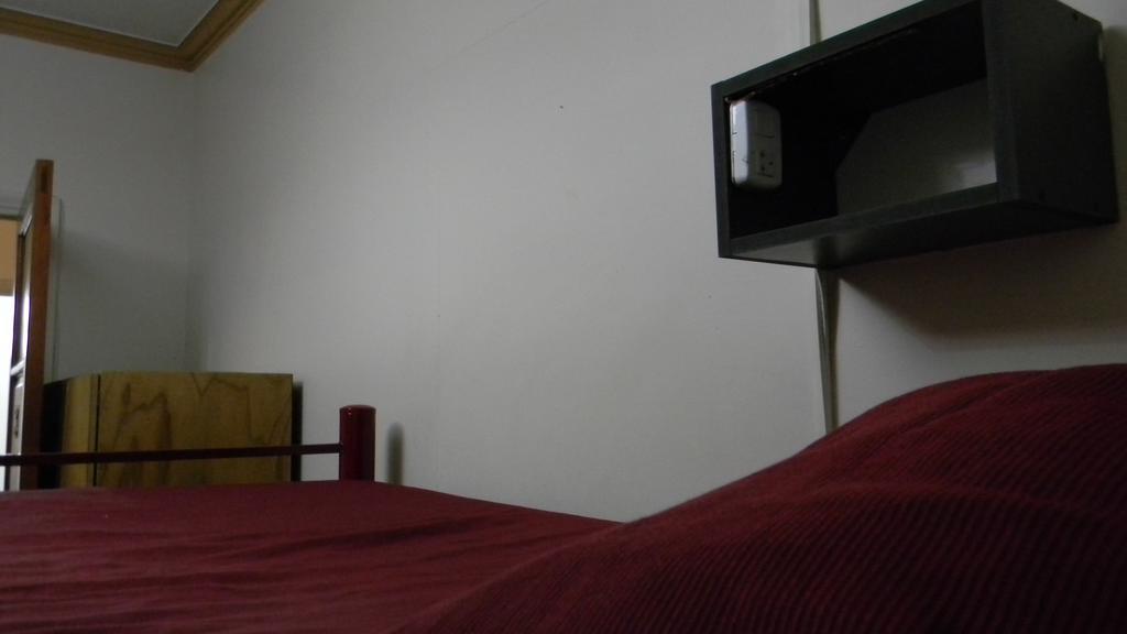 Punto Urbano Hostel Mendoza Ruang foto