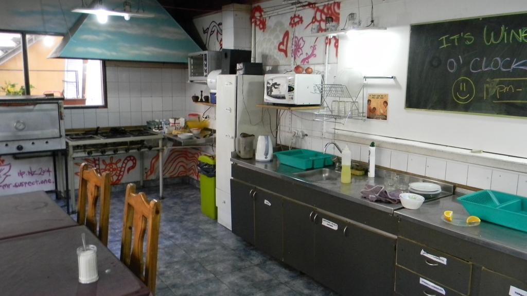 Punto Urbano Hostel Mendoza Bagian luar foto