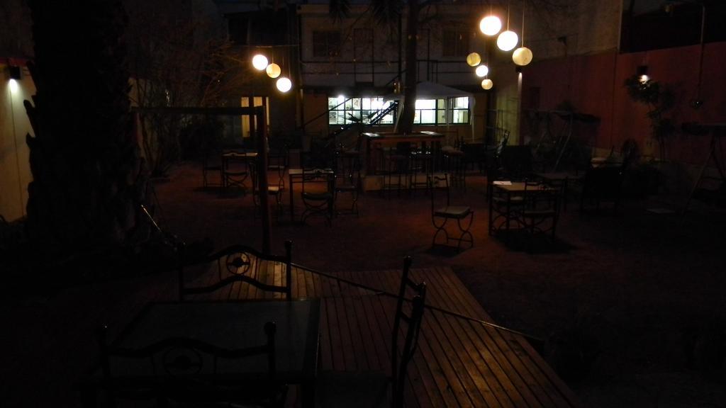 Punto Urbano Hostel Mendoza Bagian luar foto