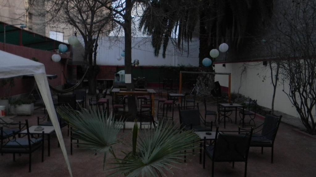 Punto Urbano Hostel Mendoza Bagian luar foto