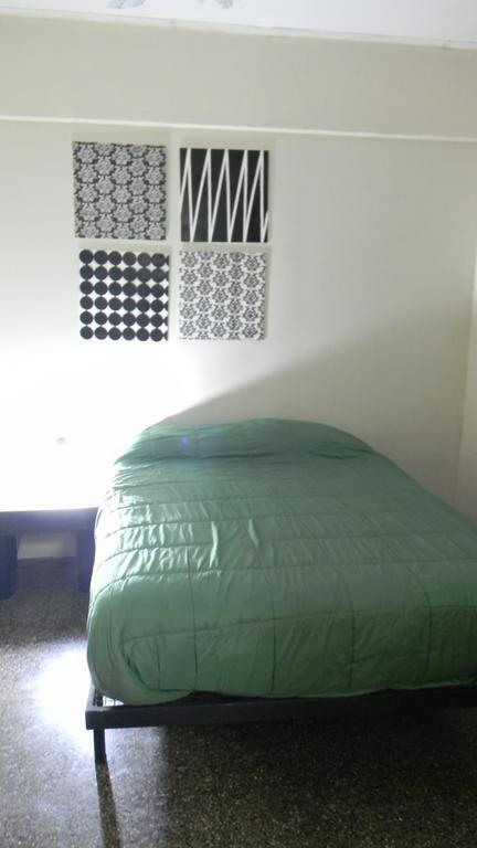 Punto Urbano Hostel Mendoza Bagian luar foto