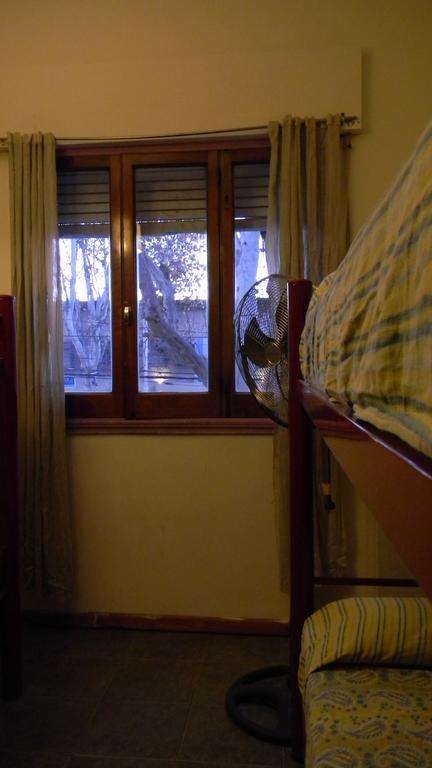 Punto Urbano Hostel Mendoza Bagian luar foto