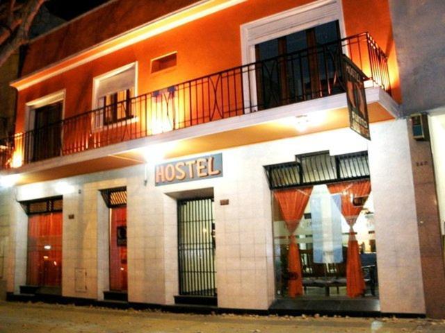 Punto Urbano Hostel Mendoza Bagian luar foto